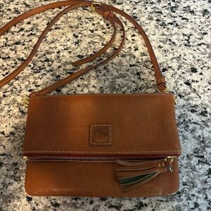 Dooney & Bourke cross body bag